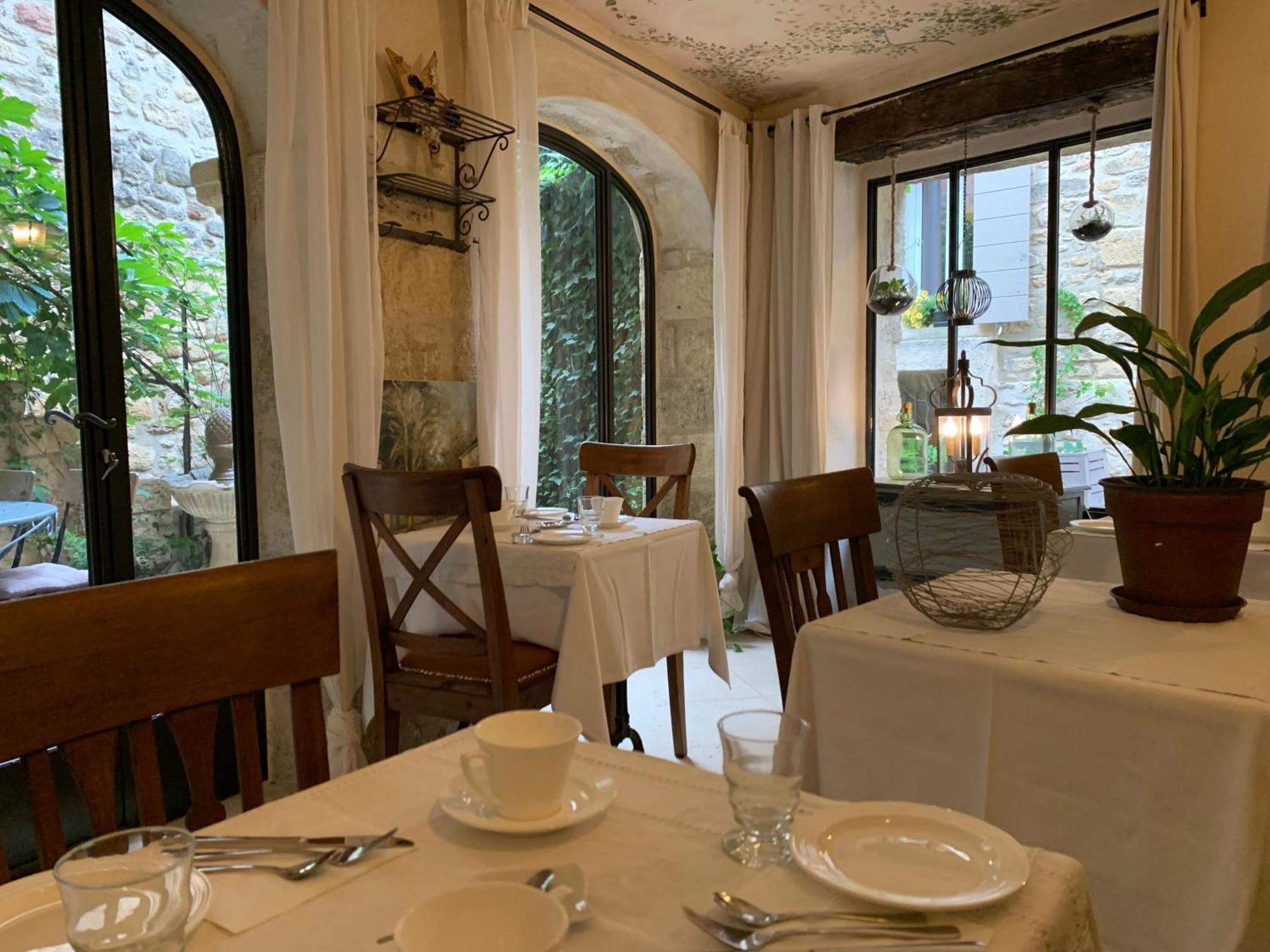 Un Patio En Luberon Bed & Breakfast Ansouis Exterior foto
