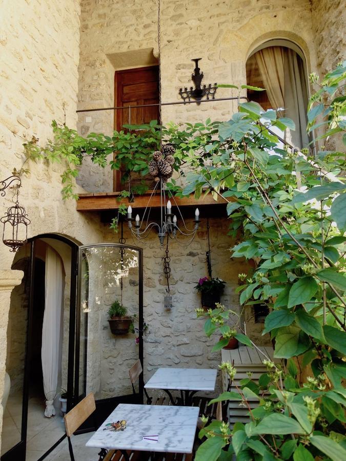 Un Patio En Luberon Bed & Breakfast Ansouis Exterior foto