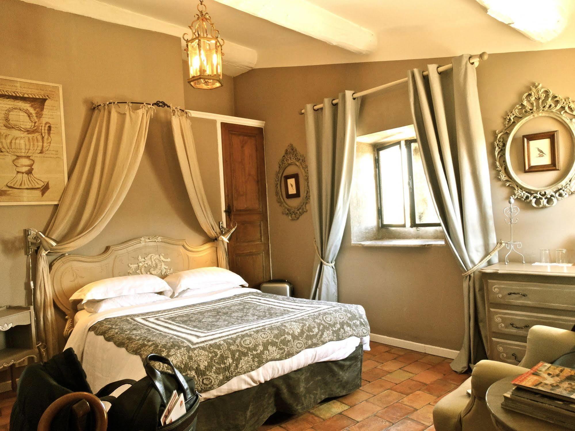 Un Patio En Luberon Bed & Breakfast Ansouis Exterior foto