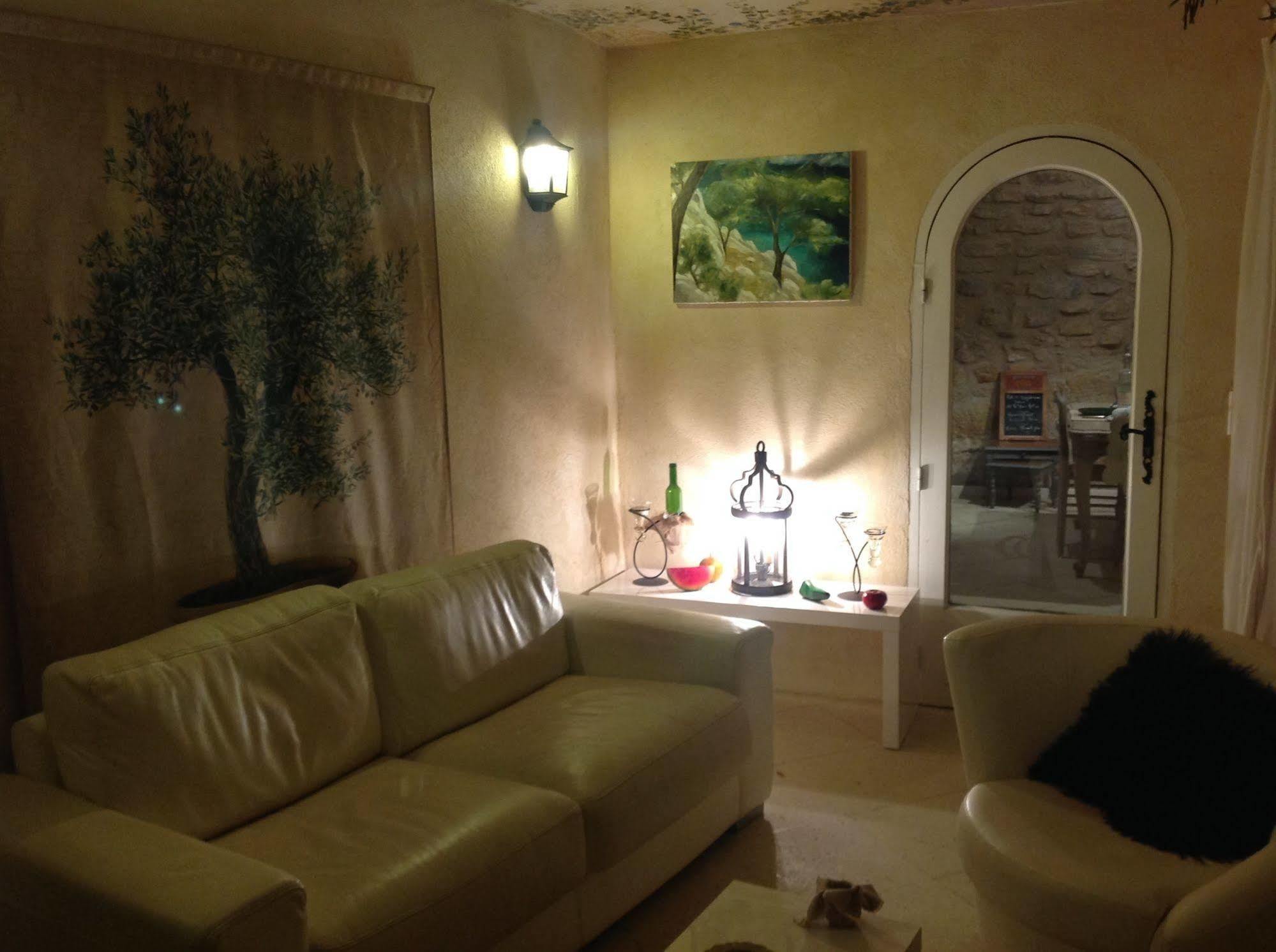 Un Patio En Luberon Bed & Breakfast Ansouis Exterior foto